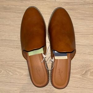 Universal Thread Maura Mules